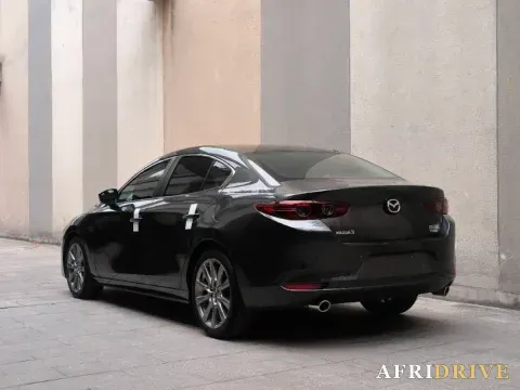 2021 Mazda 3 Axela 4