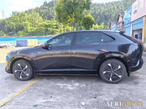 2025 Mazda EZ-60 6