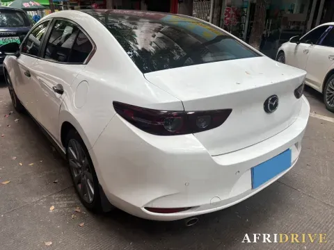 2021 Mazda 3 Axela 4