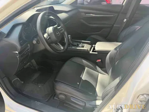 2022 Mazda 3 Axela 5
