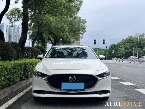 2021 Mazda 3 Axela 2