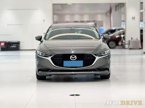 2022 Mazda 3 Axela 2