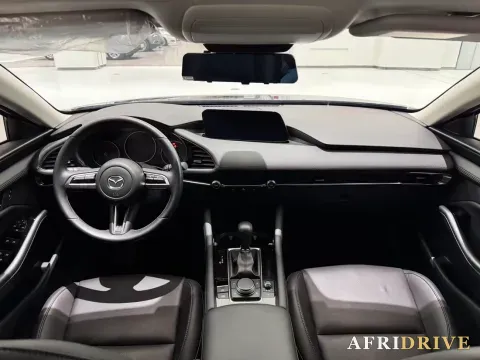 2022 Mazda 3 Axela 4