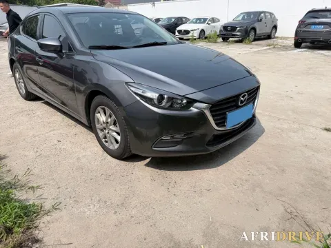 2019 Mazda 3 Axela 2