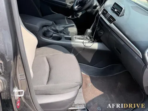 2019 Mazda 3 Axela 3