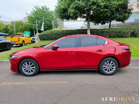 2021 Mazda 3 Axela 2