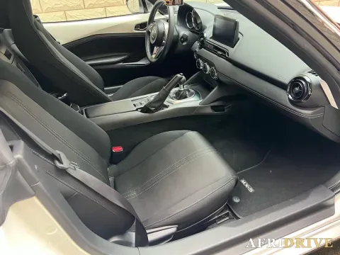 2023 Mazda 3 Axela 6
