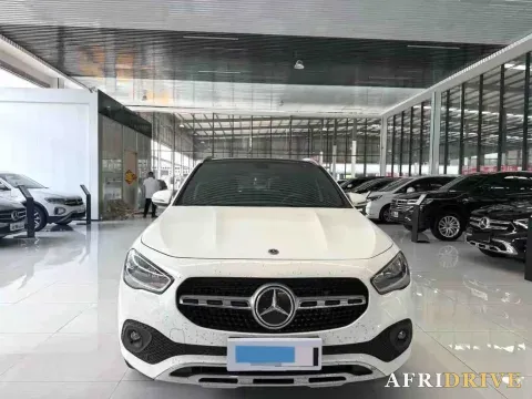 2020 Mercedes-Benz GLA Class 2