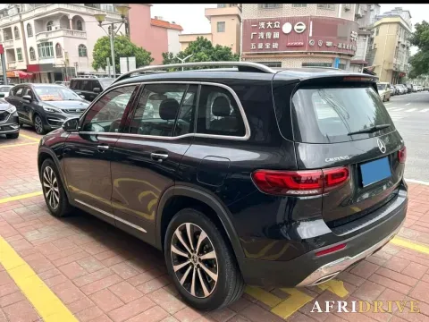 2022 Mercedes-Benz GLB Class 5