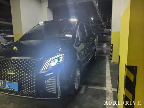 2023 Mercedes-Benz Vito 2