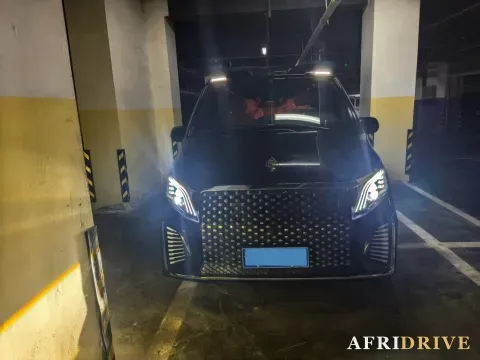 2023 Mercedes-Benz Vito 4