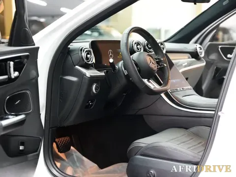 2023 Mercedes-Benz C Class 8