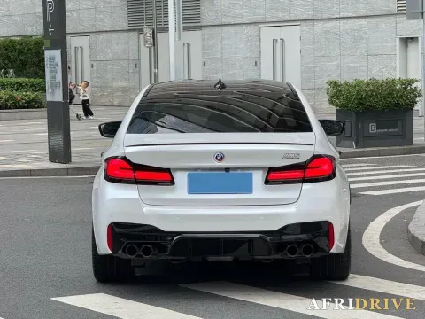 2021 BMW M5 7