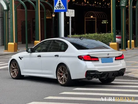 2021 BMW M5 8