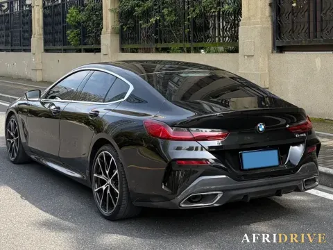 2022 BMW 8 Series 2