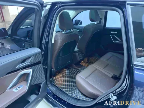 2023 BMW X1 6