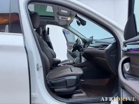 2021 BMW X1 8