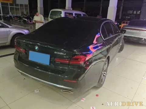 2021 BMW 5 Series 4