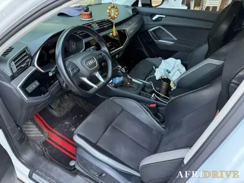 2022 Audi Q3 5