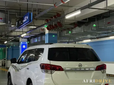 2020 Nissan Terra 5