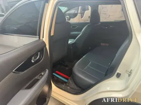 2025 Nissan Qashqai 5