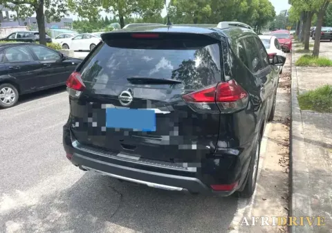 2020 Nissan X-Trail 2