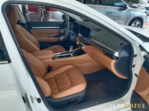 2022 Nissan Teana 6
