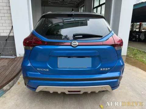 2022 Nissan Kicks 4