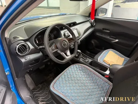 2022 Nissan Kicks 5