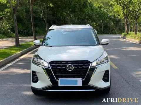 2022 Nissan Kicks 2