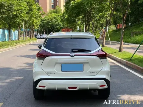 2022 Nissan Kicks 7