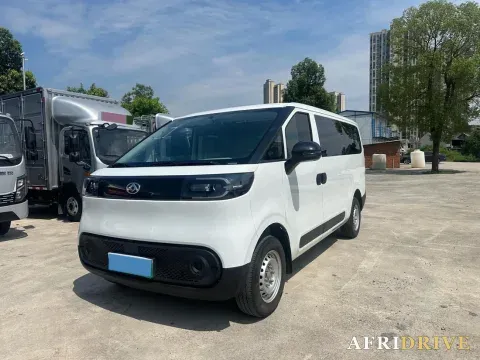 2023 MAXUS DaNa V1