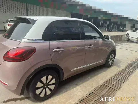 2023 WuLing BinGuo 6