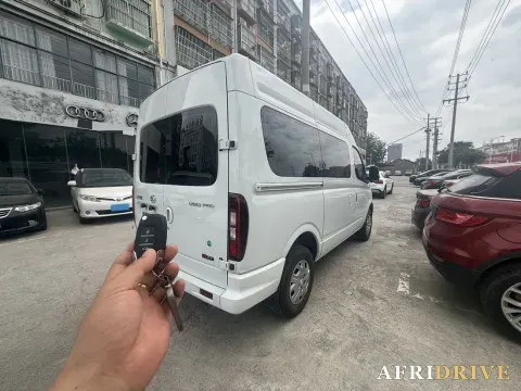 2025 MAXUS XinTu V80 3