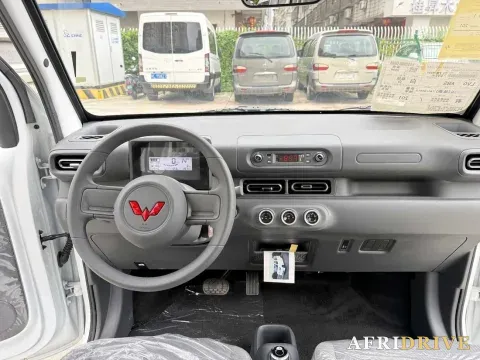 2025 WuLing ZhiGuang 5