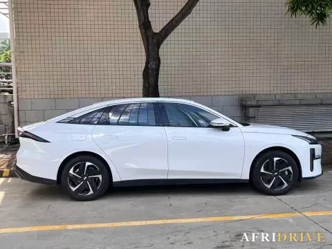 2024 Geely Galaxy L6 2