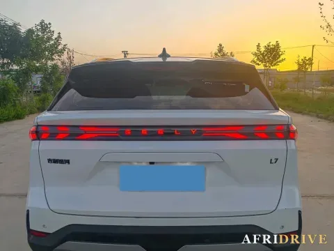 2023 Geely Galaxy L7 4