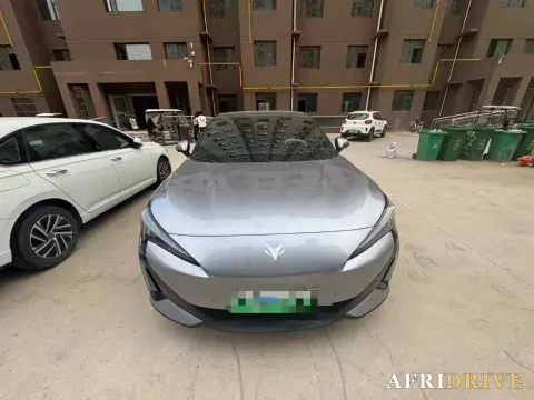 2025 ARCFOX αS5 2