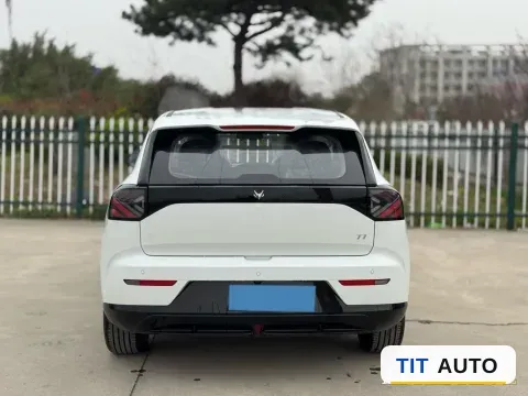 2025 ARCFOX T1 8