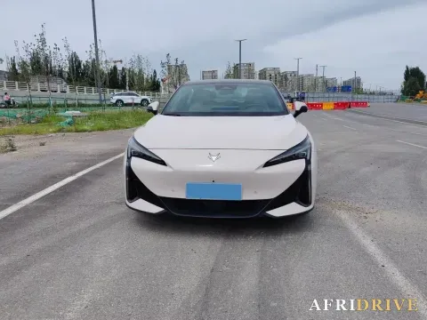 2024 ARCFOX αT5 2