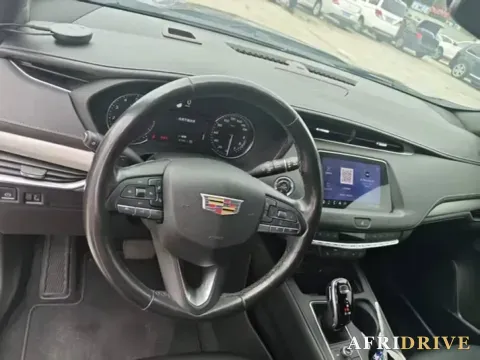 2020 Cadillac XT4 5