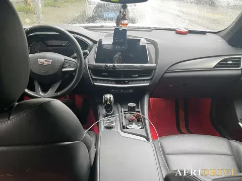 2021 Cadillac CT5 8