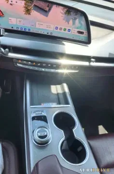 2025 Cadillac XT5 6