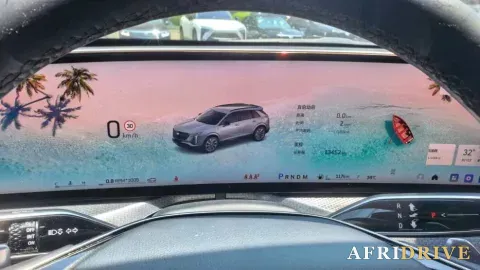 2025 Cadillac XT5 8