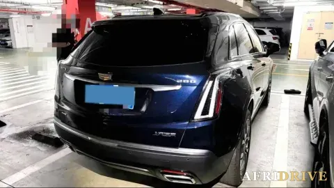 2022 Cadillac XT5 4