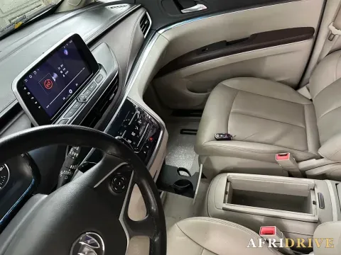 2023 Buick GL8 5