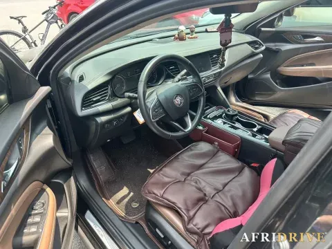 2023 Buick Regal 4