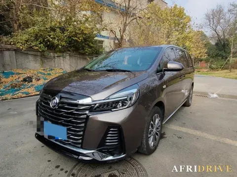 2023 Buick GL8