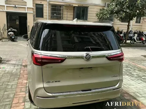 2022 Buick GL8 5