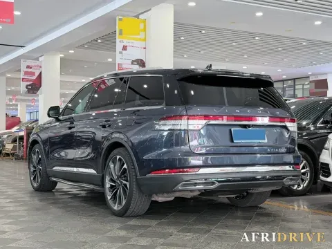 2022 Lincoln Aviator 4